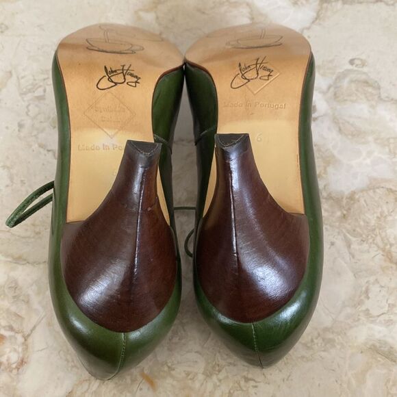 John Fluevog Teapots Darjeeling Leather Pumps Heels Olive Green - Picture 12 of 15